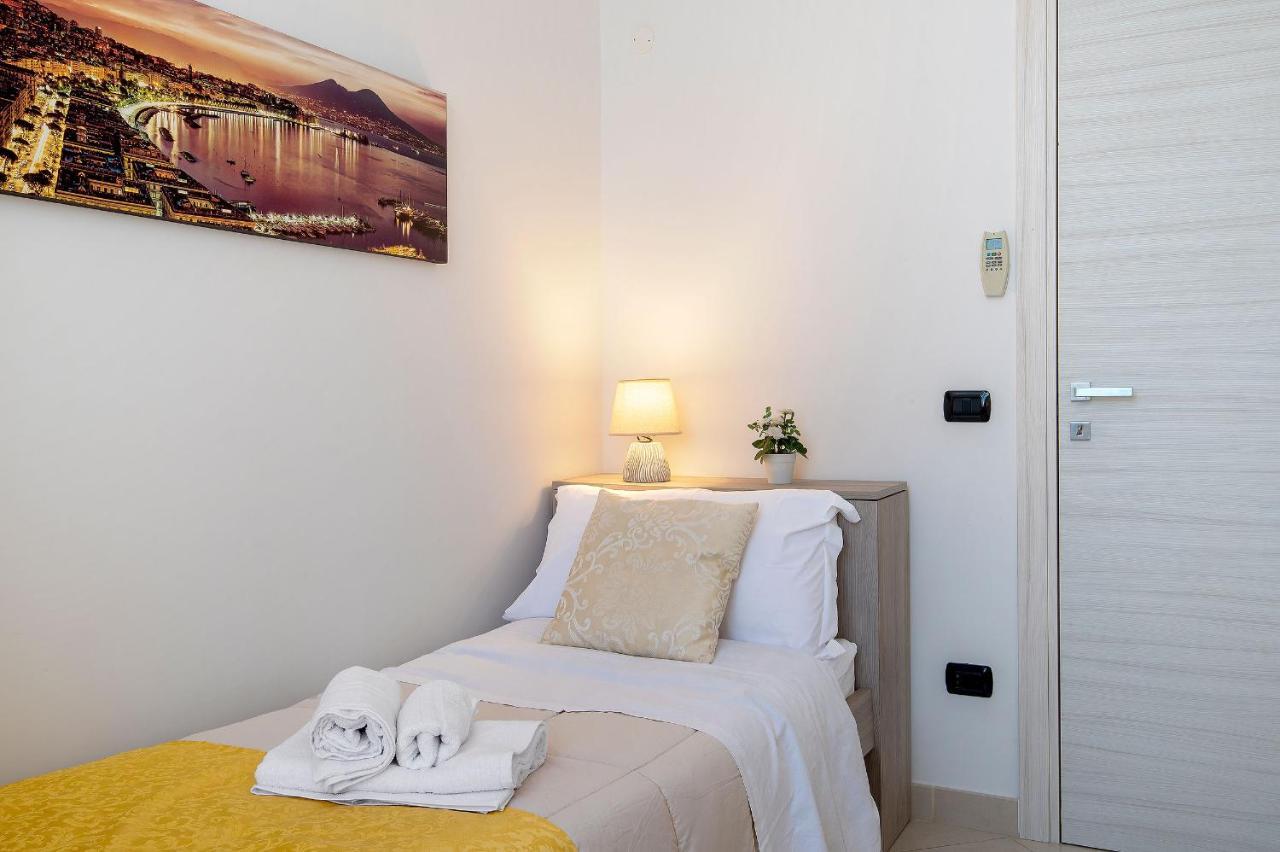 La Preziosa Apartment Duomo Naples Luaran gambar