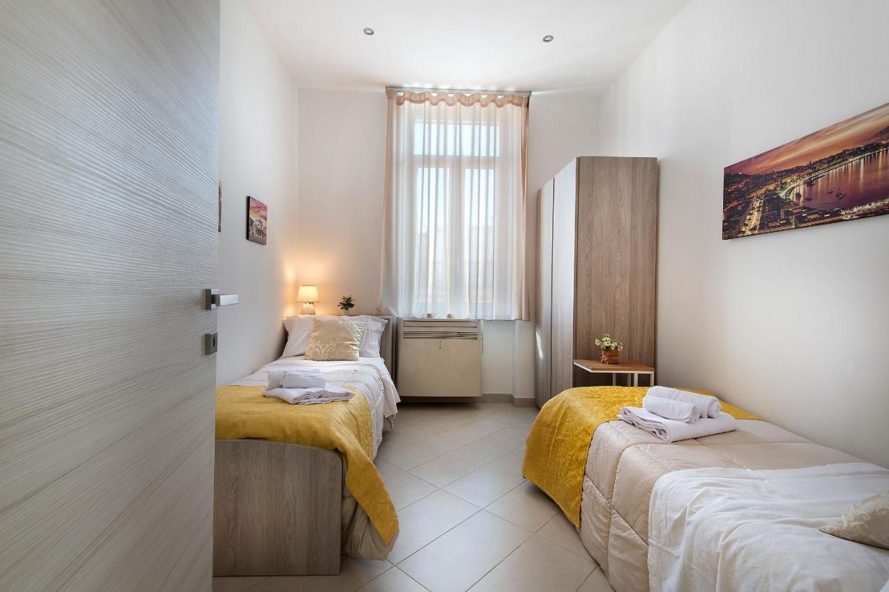 La Preziosa Apartment Duomo Naples Luaran gambar